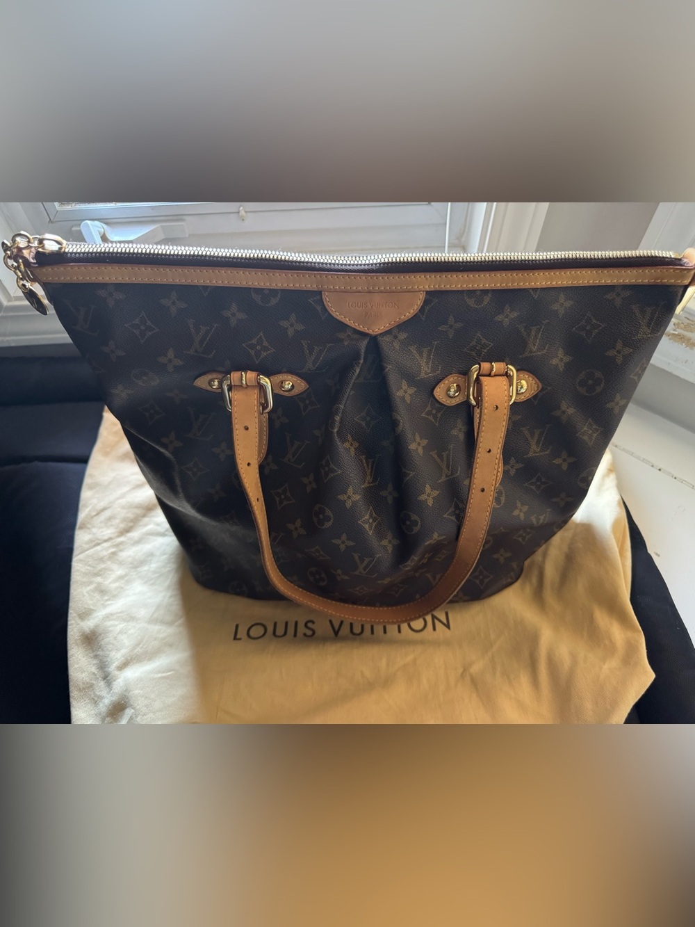 Louis Vuitton Palermo GM Monogram Tote - Picture 2 of 11